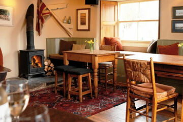 THE KING'S HEAD INN Blendington